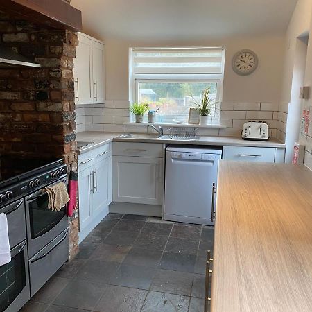 Newlyn House Apartment Christleton Bagian luar foto