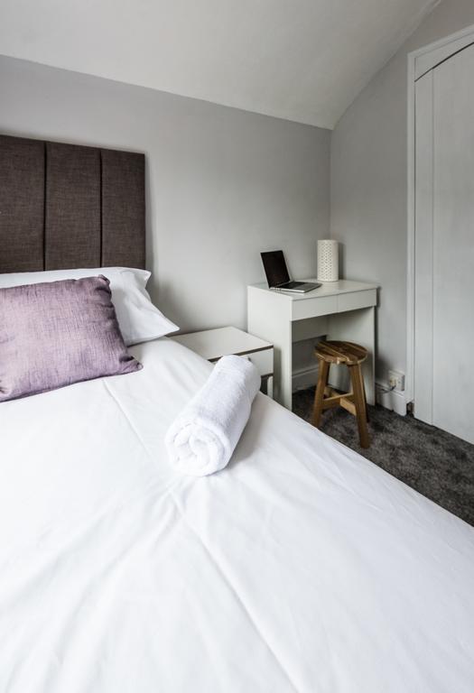 Newlyn House Apartment Christleton Bagian luar foto
