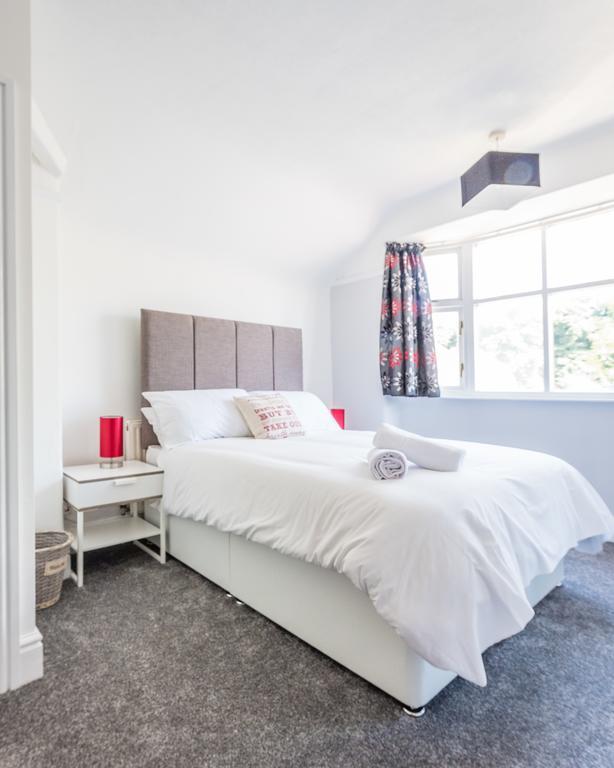 Newlyn House Apartment Christleton Bagian luar foto