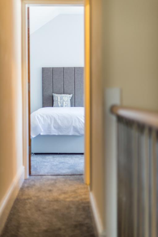 Newlyn House Apartment Christleton Bagian luar foto